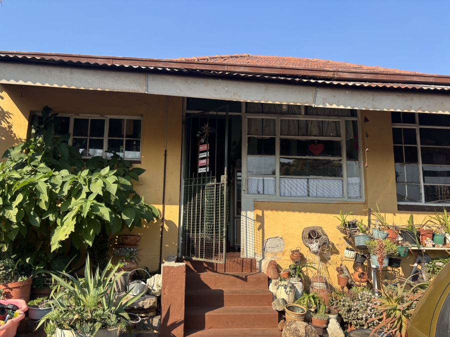 4 Bedroom Property for Sale in Rosettenville Gauteng