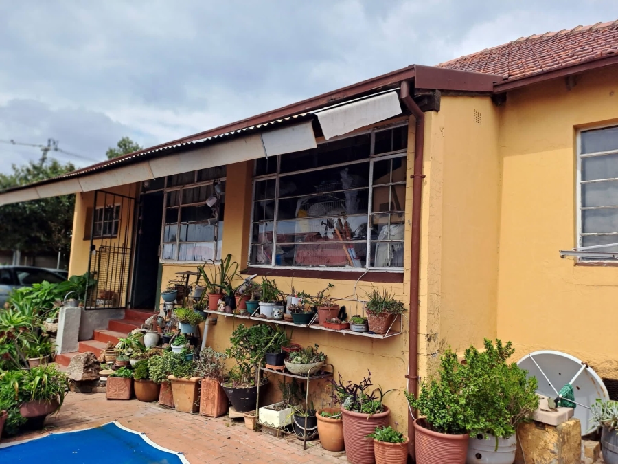 4 Bedroom Property for Sale in Rosettenville Gauteng