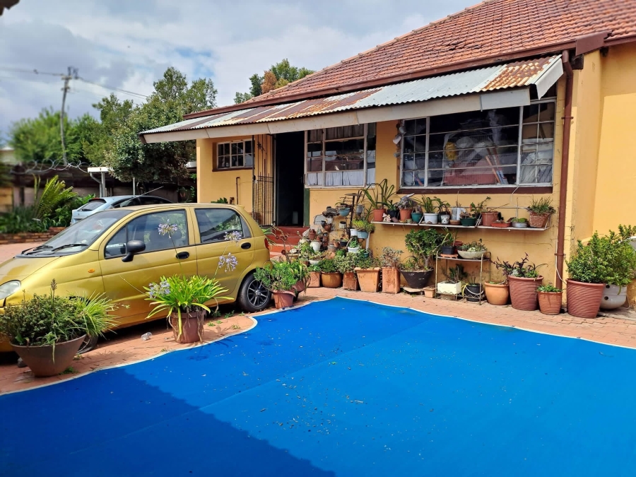 4 Bedroom Property for Sale in Rosettenville Gauteng