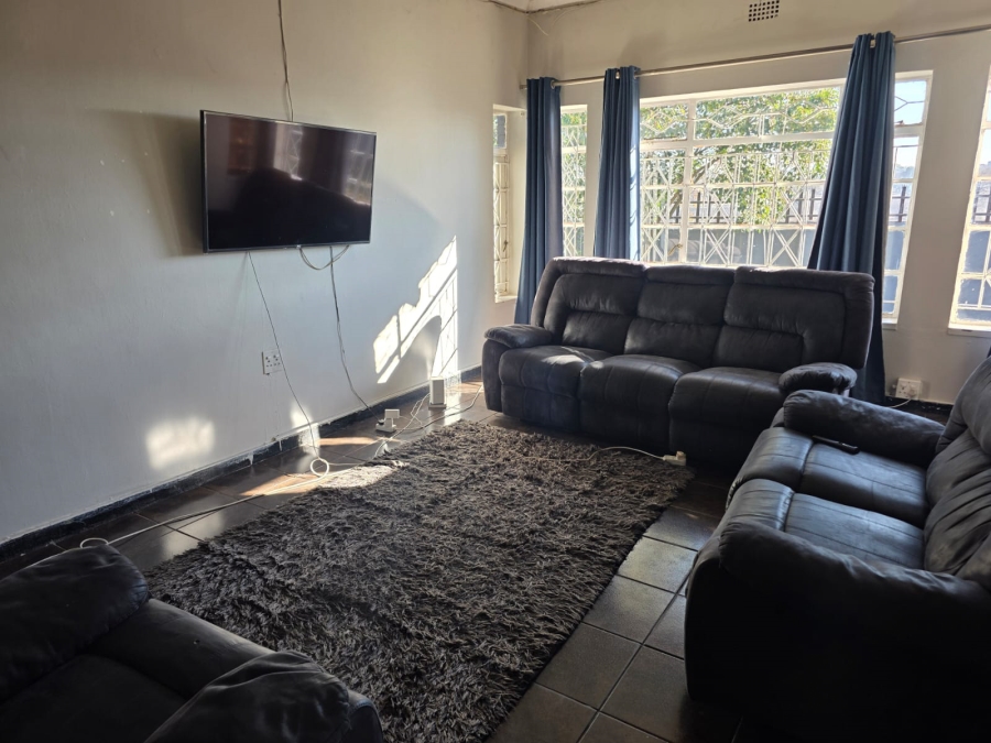 To Let 3 Bedroom Property for Rent in Cinderella Gauteng