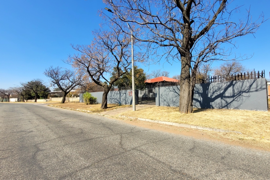 3 Bedroom Property for Sale in Cinderella Gauteng