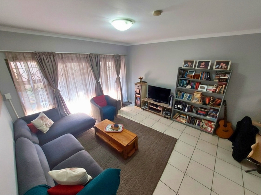 2 Bedroom Property for Sale in Moregloed Gauteng