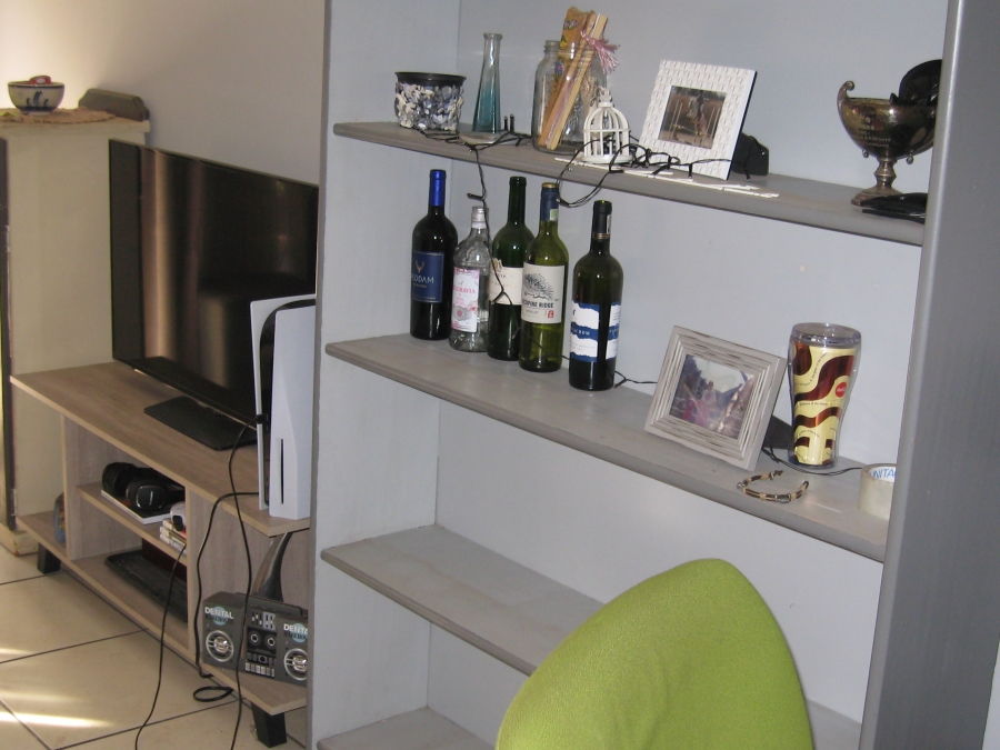 2 Bedroom Property for Sale in Moregloed Gauteng