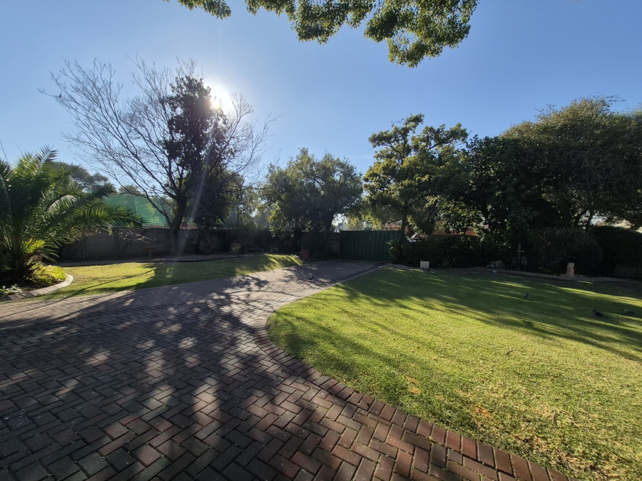 4 Bedroom Property for Sale in Brackenhurst Gauteng