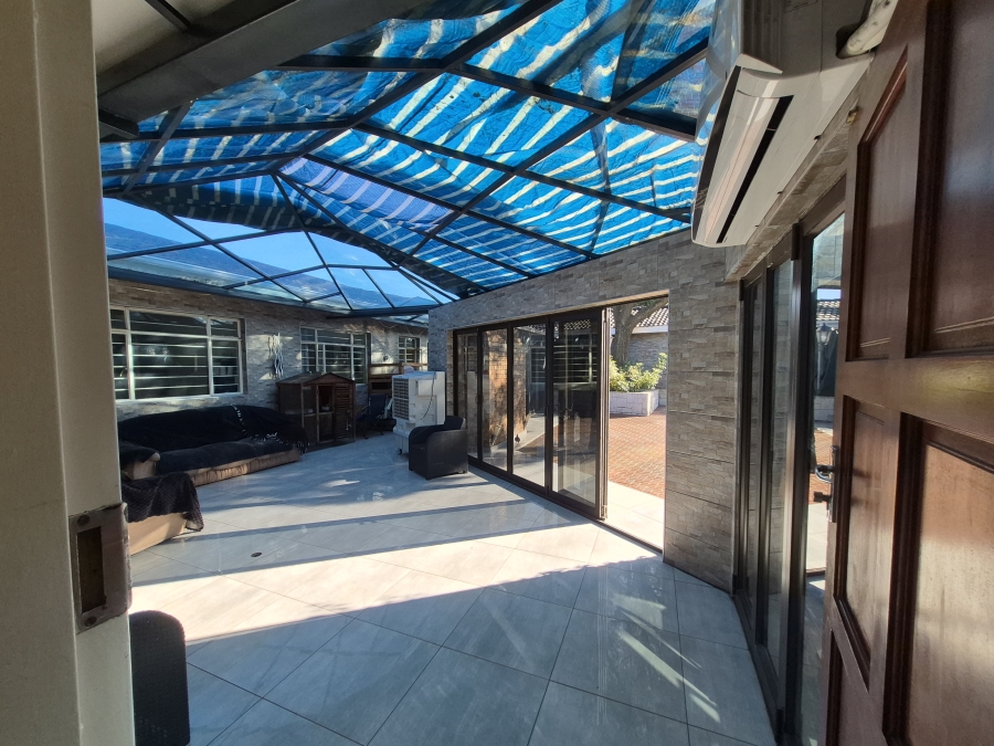 4 Bedroom Property for Sale in Brackenhurst Gauteng