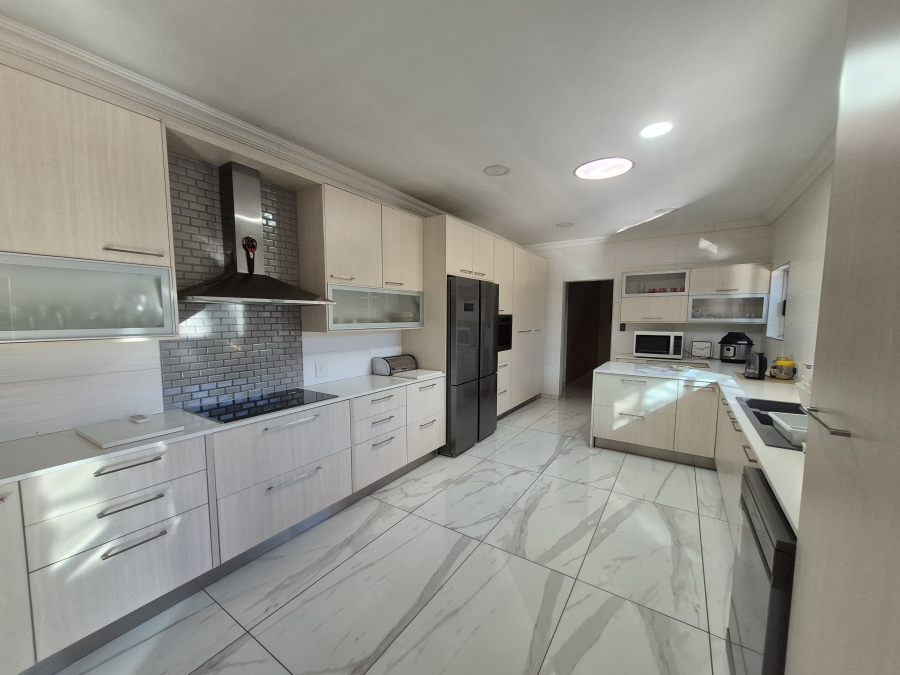 4 Bedroom Property for Sale in Brackenhurst Gauteng