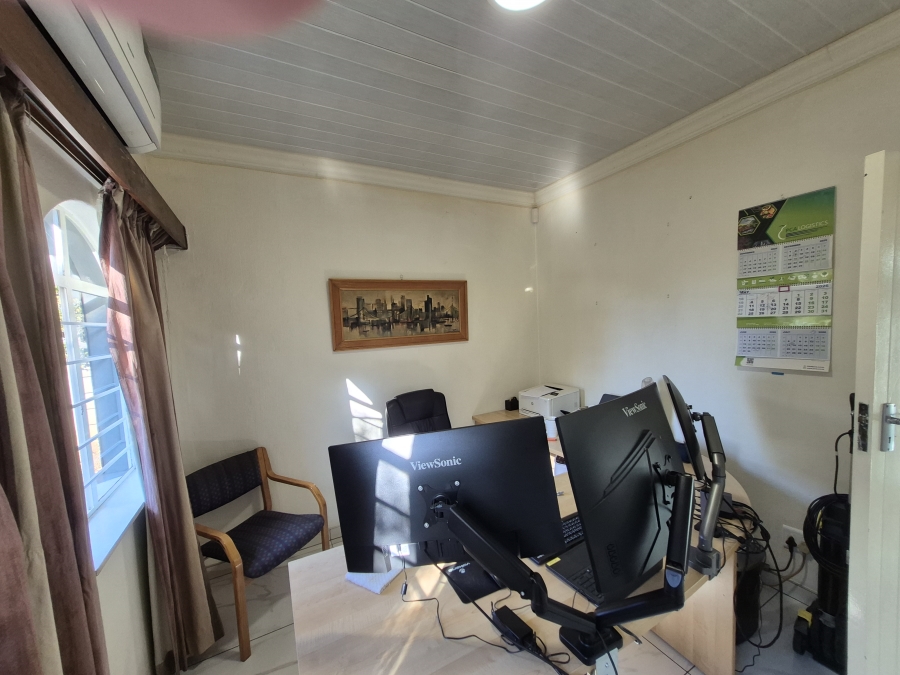 4 Bedroom Property for Sale in Brackenhurst Gauteng