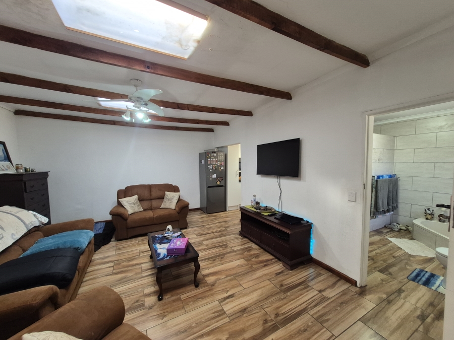 4 Bedroom Property for Sale in Brackenhurst Gauteng