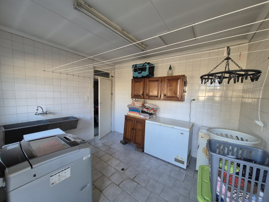 4 Bedroom Property for Sale in Brackenhurst Gauteng