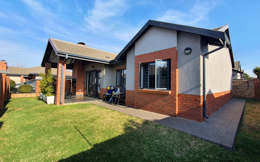 3 Bedroom Property for Sale in Equestria Gauteng