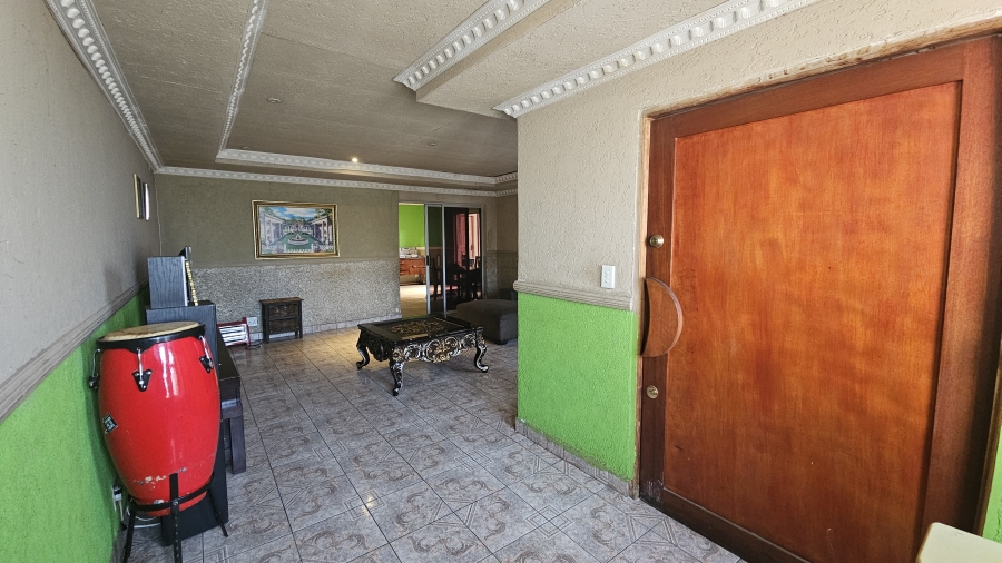 3 Bedroom Property for Sale in Daveyton Gauteng