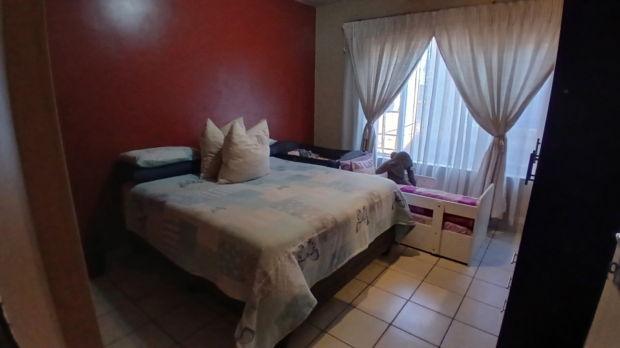 2 Bedroom Property for Sale in Kempton Park Central Gauteng