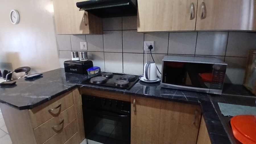 2 Bedroom Property for Sale in Kempton Park Central Gauteng