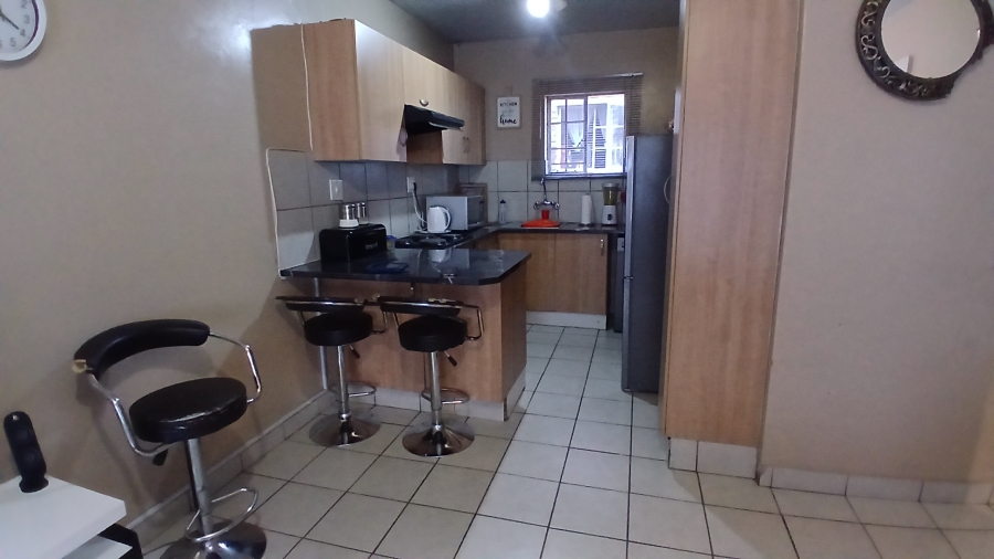 2 Bedroom Property for Sale in Kempton Park Central Gauteng
