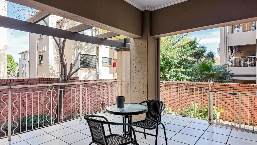 2 Bedroom Property for Sale in Sunninghill Gauteng