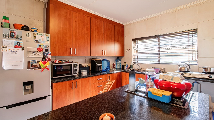 2 Bedroom Property for Sale in Sunninghill Gauteng