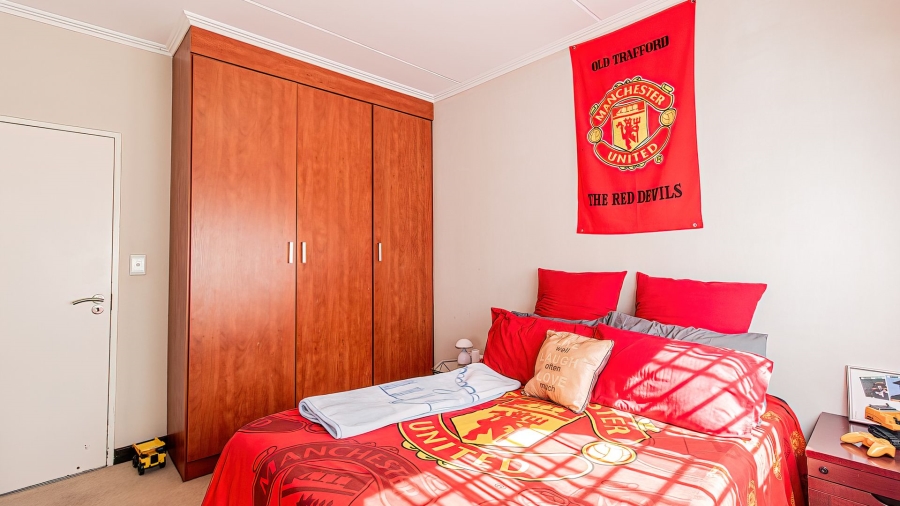 2 Bedroom Property for Sale in Sunninghill Gauteng