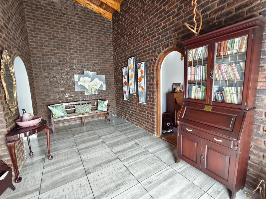 Commercial Property for Sale in Agricultural Holding 381 Gauteng