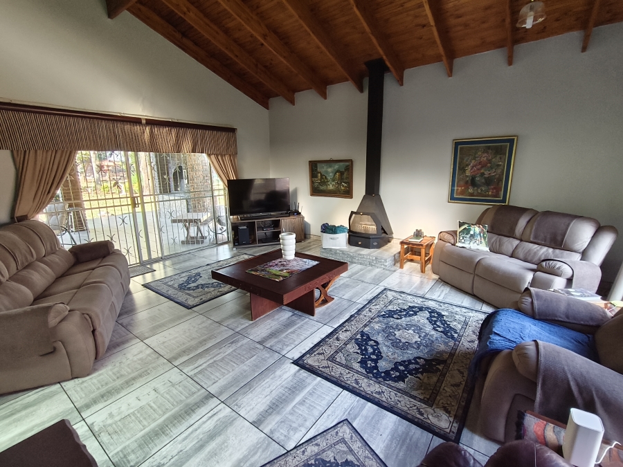 Commercial Property for Sale in Agricultural Holding 381 Gauteng