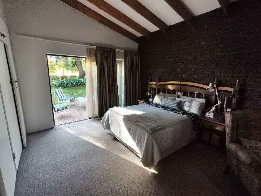 Commercial Property for Sale in Agricultural Holding 381 Gauteng