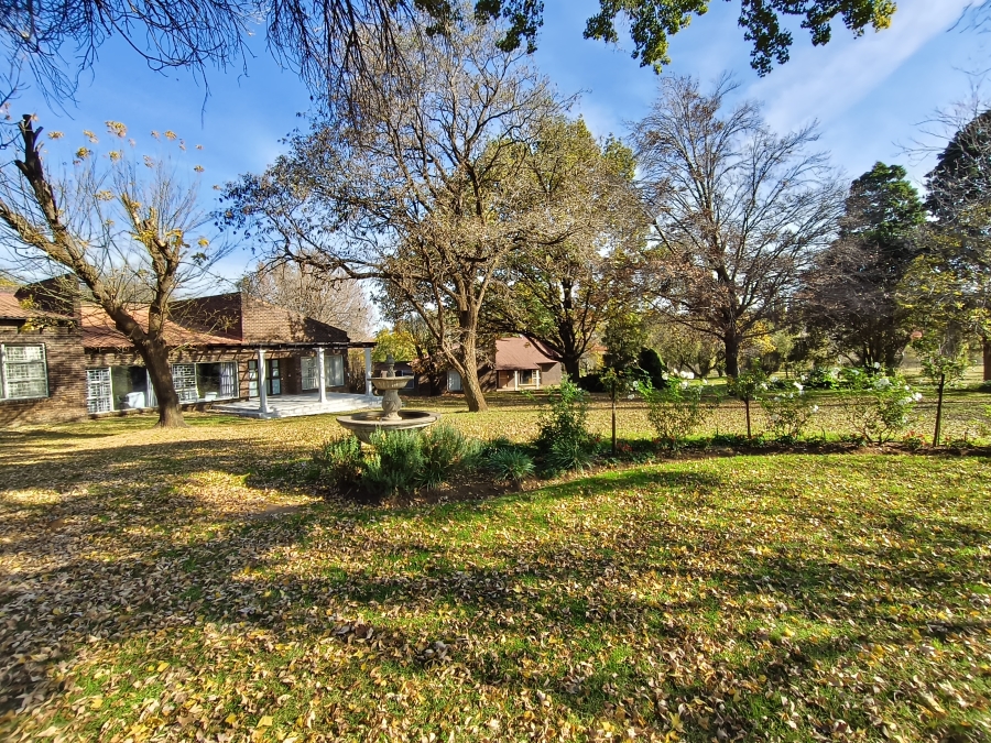 Commercial Property for Sale in Agricultural Holding 381 Gauteng