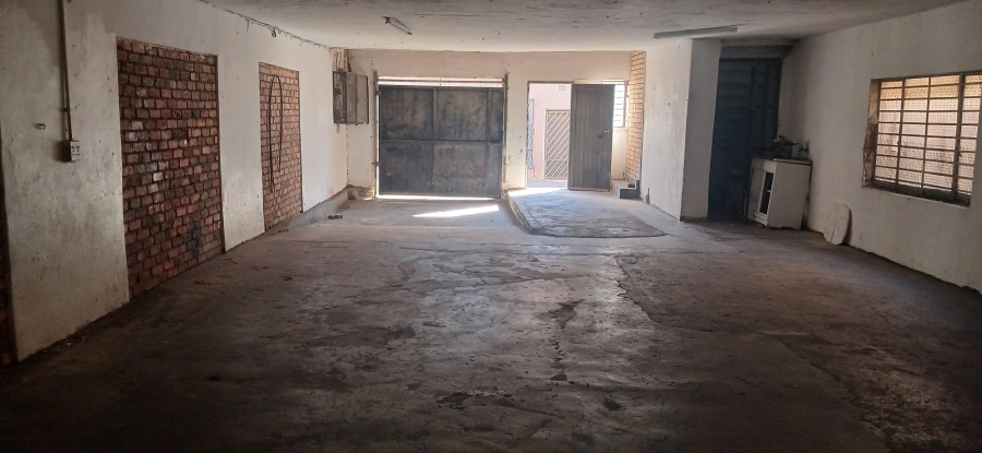 To Let Commercial Property for Rent in Booysens Reserve Gauteng