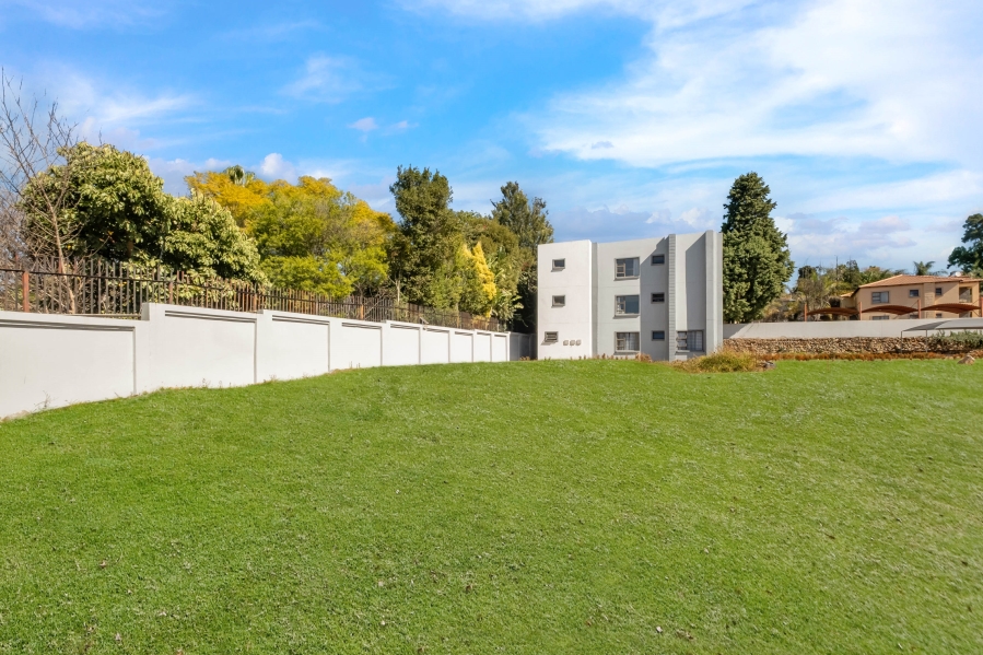 2 Bedroom Property for Sale in Morningside Manor Gauteng