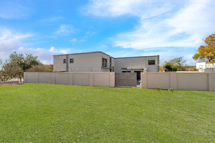 2 Bedroom Property for Sale in Morningside Manor Gauteng