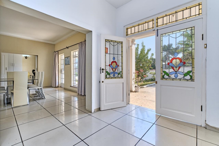 4 Bedroom Property for Sale in Benmore Gardens Gauteng