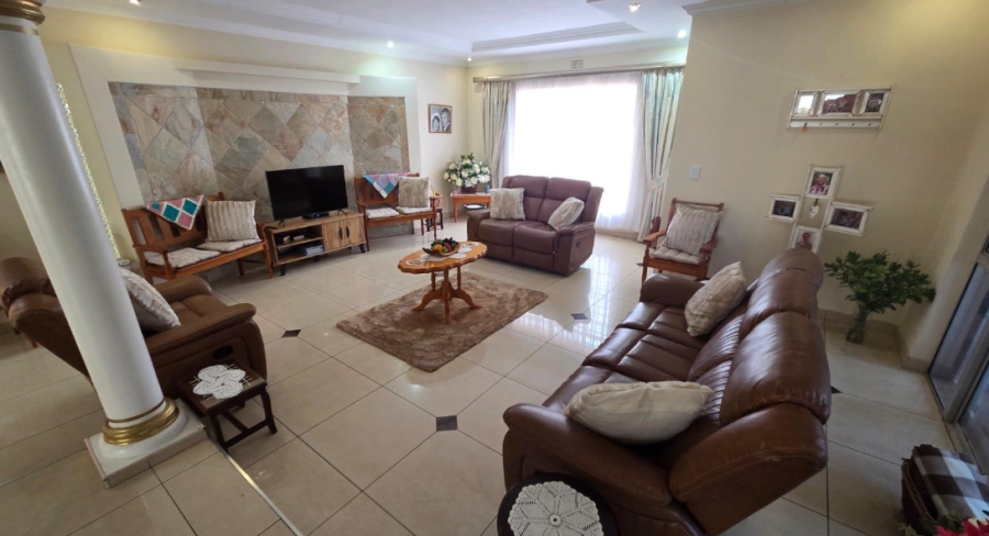 5 Bedroom Property for Sale in Brackenhurst Gauteng