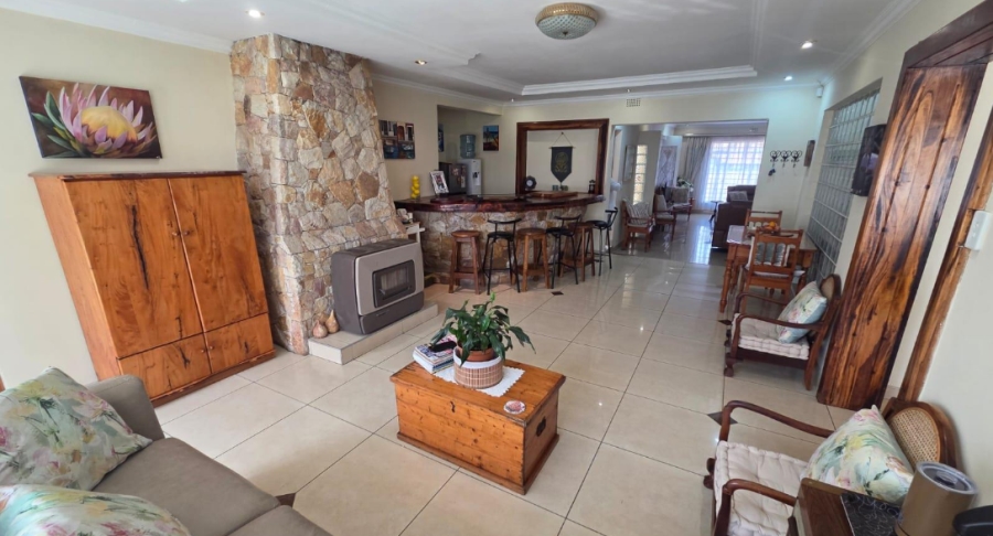 5 Bedroom Property for Sale in Brackenhurst Gauteng