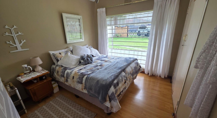 5 Bedroom Property for Sale in Brackenhurst Gauteng