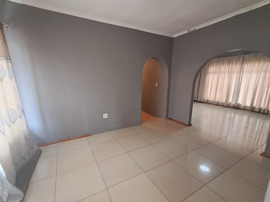 To Let 3 Bedroom Property for Rent in Dalpark Gauteng