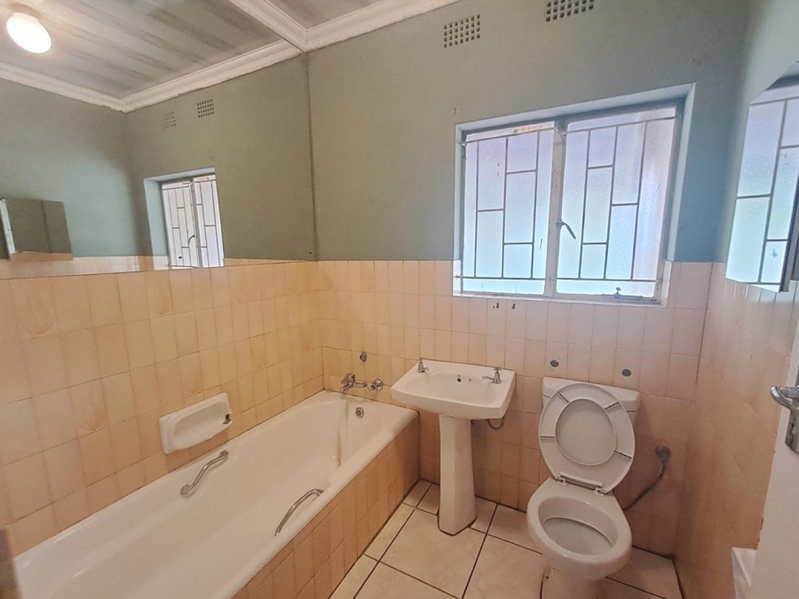 To Let 3 Bedroom Property for Rent in Dalpark Gauteng