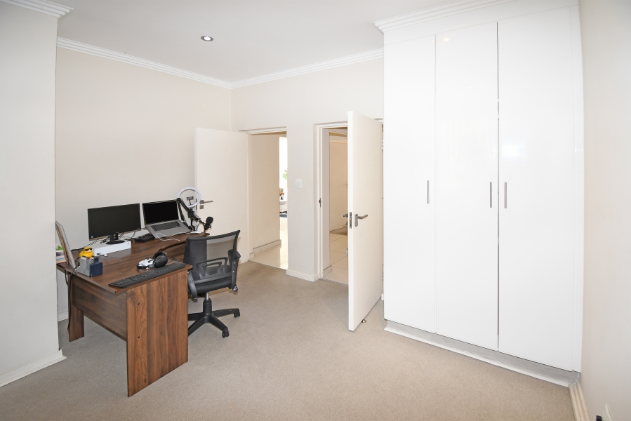 2 Bedroom Property for Sale in Morningside Gauteng
