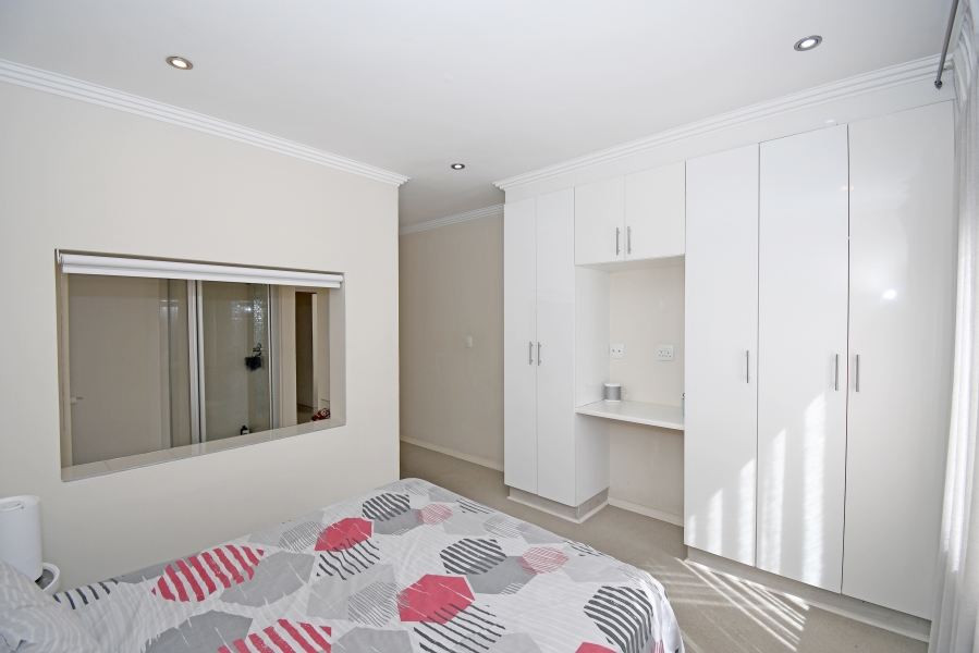 2 Bedroom Property for Sale in Morningside Gauteng