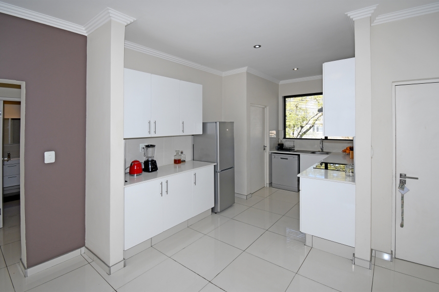 2 Bedroom Property for Sale in Morningside Gauteng