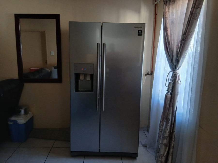 3 Bedroom Property for Sale in Windmill Park Gauteng