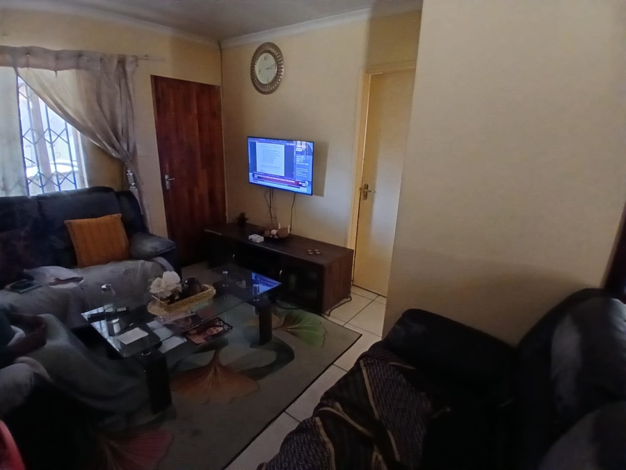 3 Bedroom Property for Sale in Windmill Park Gauteng