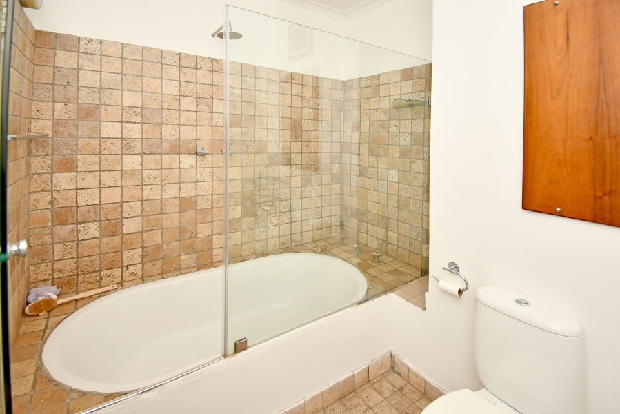 To Let 2 Bedroom Property for Rent in Atholl Gauteng