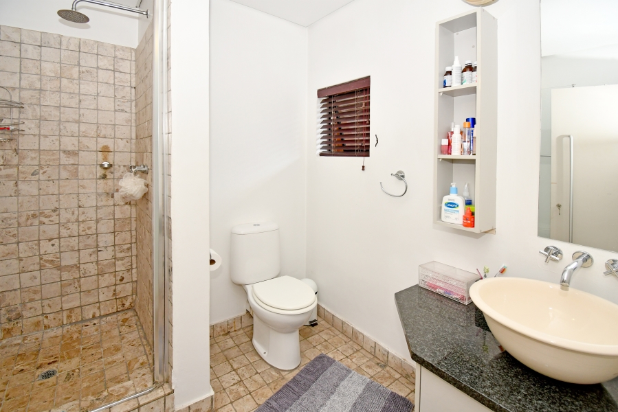 To Let 2 Bedroom Property for Rent in Atholl Gauteng