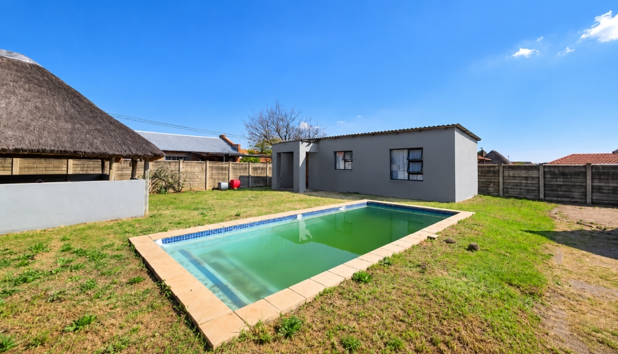 3 Bedroom Property for Sale in Riversdale Gauteng