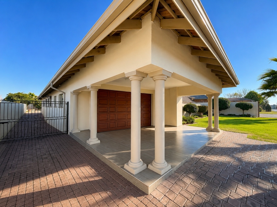4 Bedroom Property for Sale in Three Rivers East Gauteng