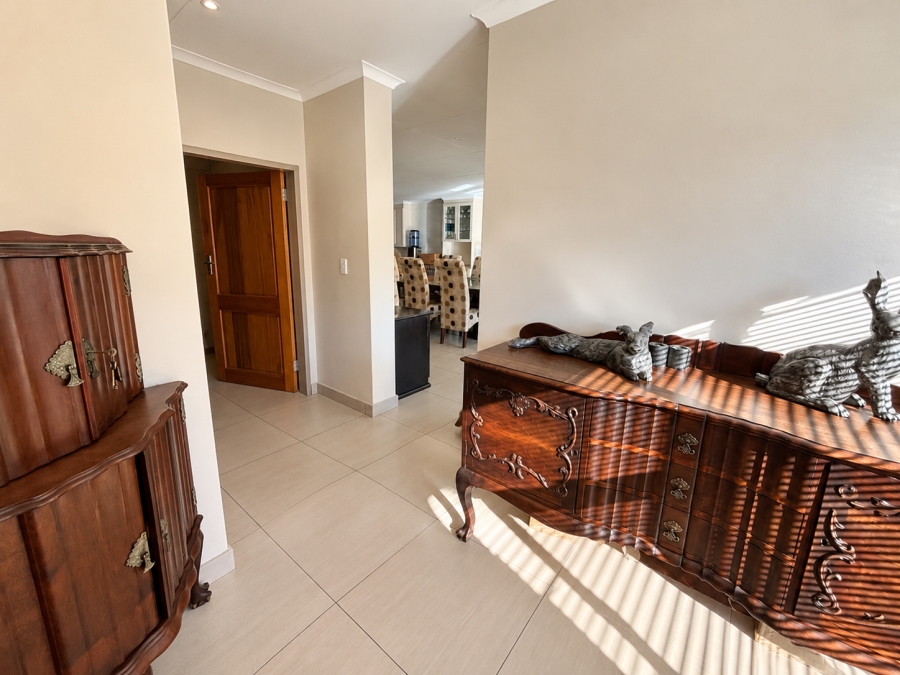 4 Bedroom Property for Sale in Three Rivers East Gauteng
