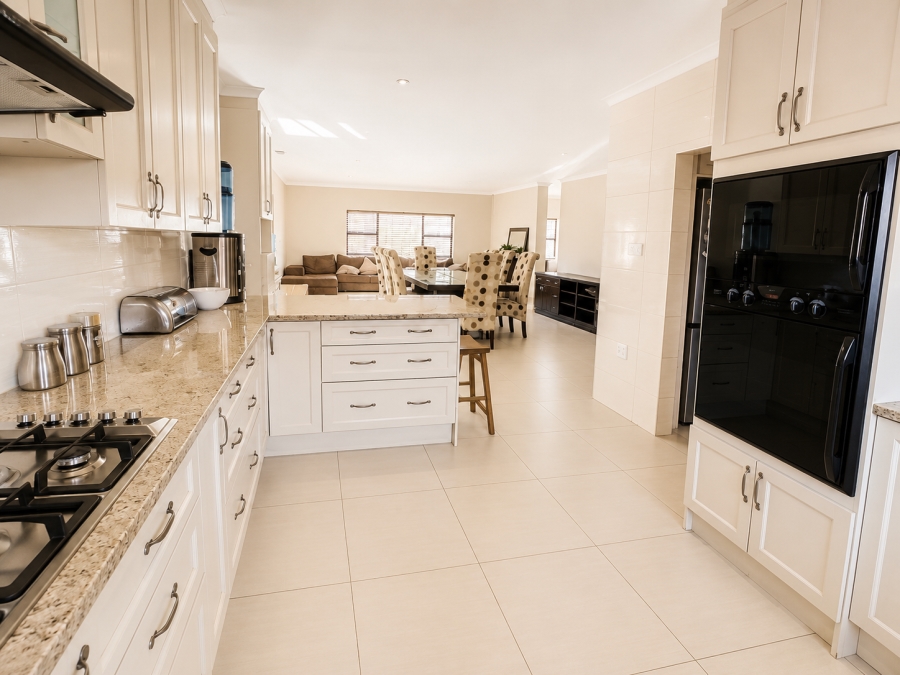 4 Bedroom Property for Sale in Three Rivers East Gauteng