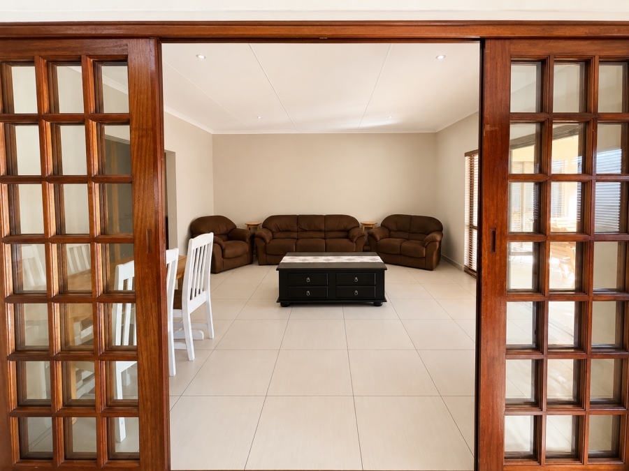 4 Bedroom Property for Sale in Three Rivers East Gauteng