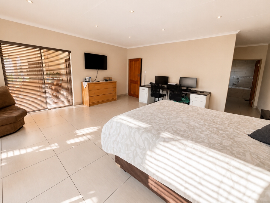 4 Bedroom Property for Sale in Three Rivers East Gauteng