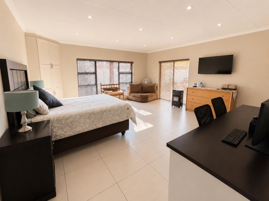 4 Bedroom Property for Sale in Three Rivers East Gauteng