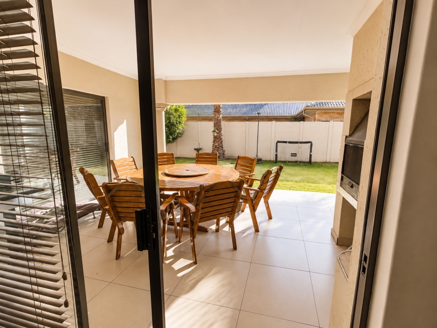 4 Bedroom Property for Sale in Three Rivers East Gauteng