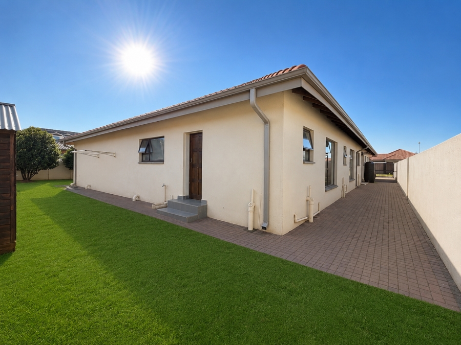 4 Bedroom Property for Sale in Three Rivers East Gauteng